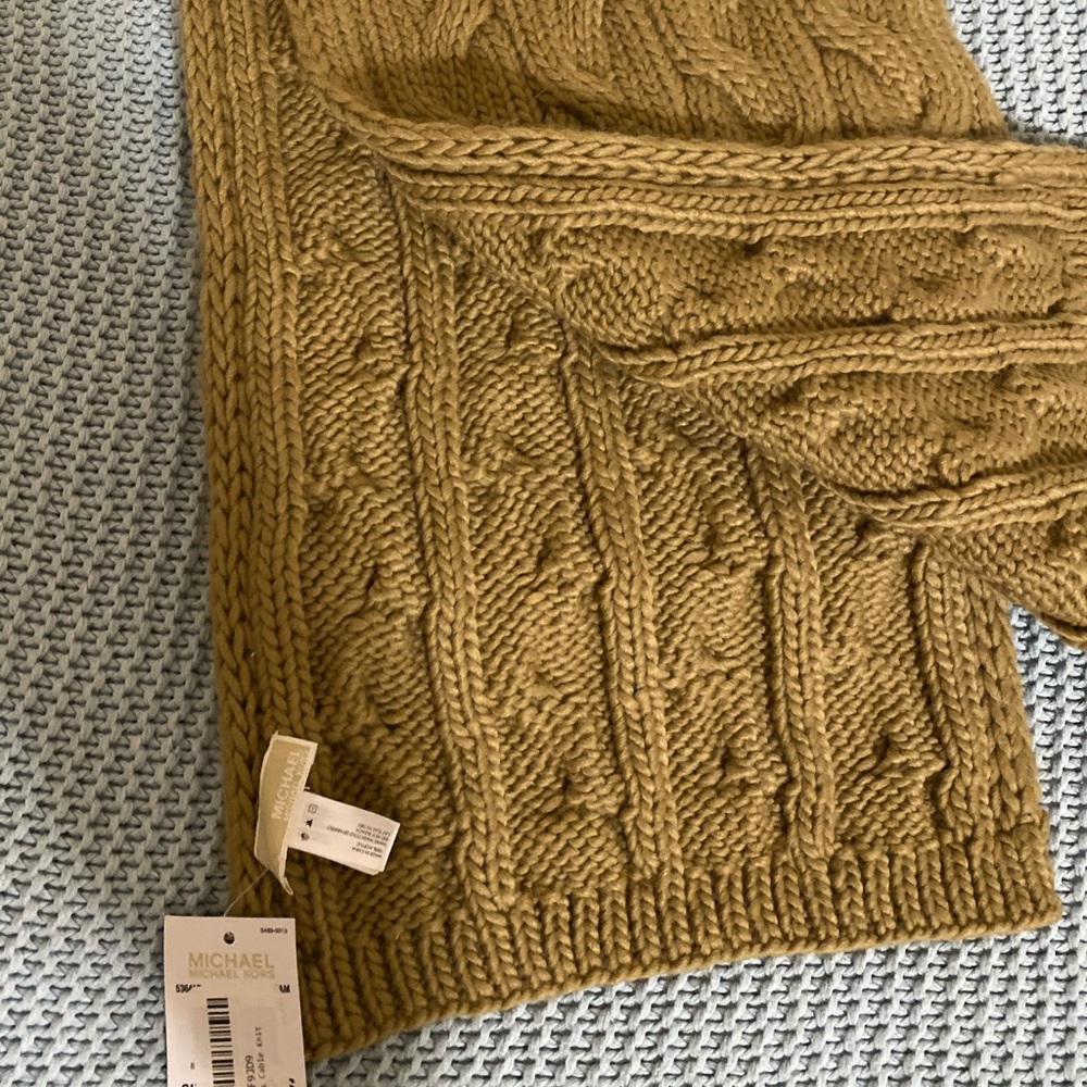 Bordered MK-Logo Muffler Scarf
